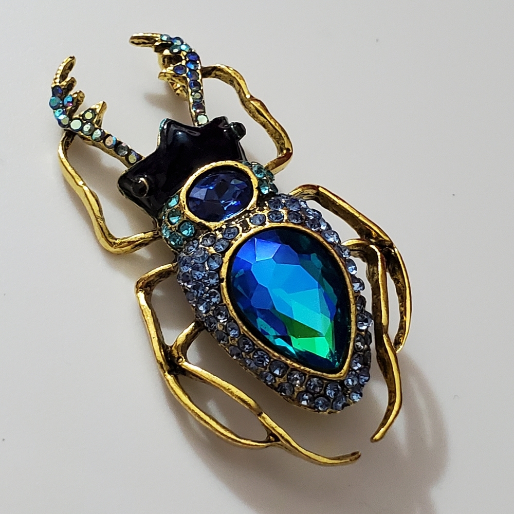 Enamel blue crystal Bug insect beetle gold brooch necklace pendant New Beautiful - Picture 4 of 14